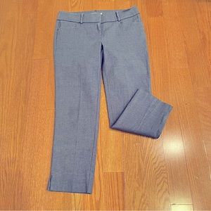 Loft  blue and white tweed look capri pants in size 0P.